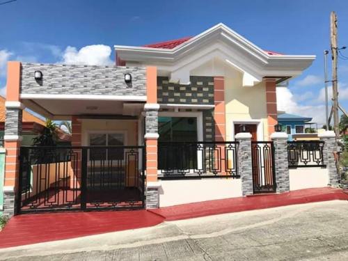 FOR SALE: House Davao >Davao City 8