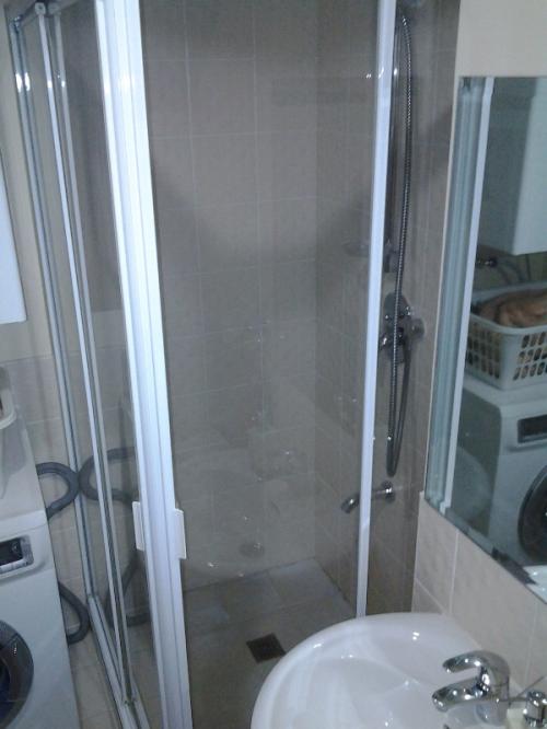 FOR SALE: Apartment / Condo / Townhouse Rizal > Taguig 8