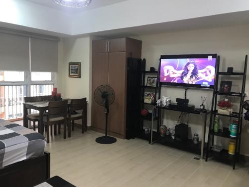 FOR SALE: Apartment / Condo / Townhouse Manila Metropolitan Area 2