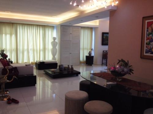 FOR SALE: Apartment / Condo / Townhouse Manila Metropolitan Area 4
