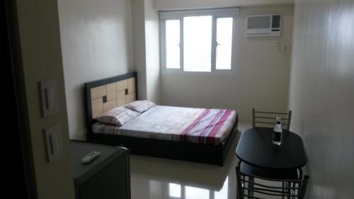 FOR SALE: Apartment / Condo / Townhouse Manila Metropolitan Area > Makati 4