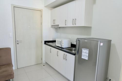 FOR SALE: Apartment / Condo / Townhouse Manila Metropolitan Area > Makati 1