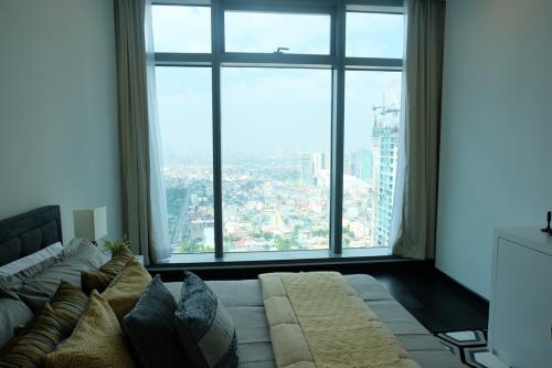 FOR RENT / LEASE: Apartment / Condo / Townhouse Manila Metropolitan Area > Makati 13