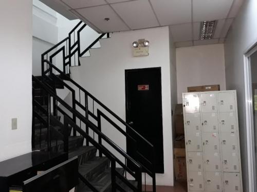 FOR SALE: Office / Commercial / Industrial Manila Metropolitan Area > Pasig 13