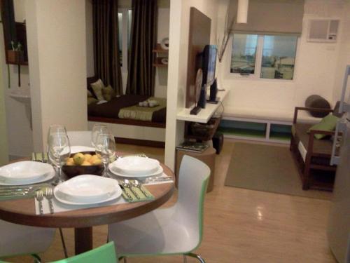 FOR SALE: Apartment / Condo / Townhouse Manila Metropolitan Area > Quezon 2