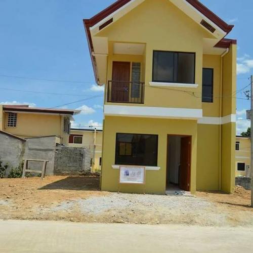 FOR SALE: House Rizal 1