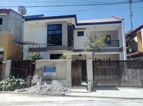 FOR SALE: House Rizal