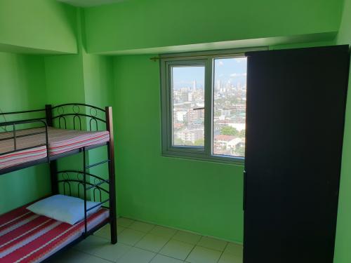 FOR SALE: Apartment / Condo / Townhouse Manila Metropolitan Area > Makati 16