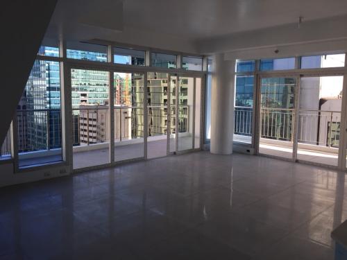 FOR SALE: Apartment / Condo / Townhouse Manila Metropolitan Area > Makati 4