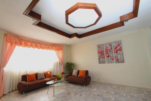 FOR SALE: House Cebu > Cebu City 10