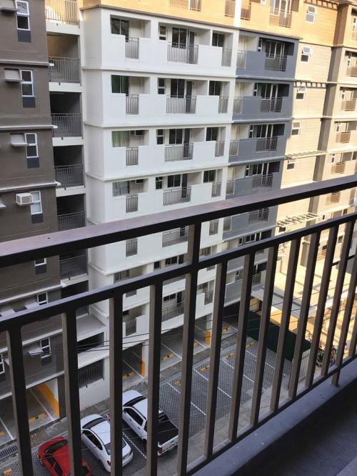 FOR SALE: Apartment / Condo / Townhouse Manila Metropolitan Area > Las Pinas