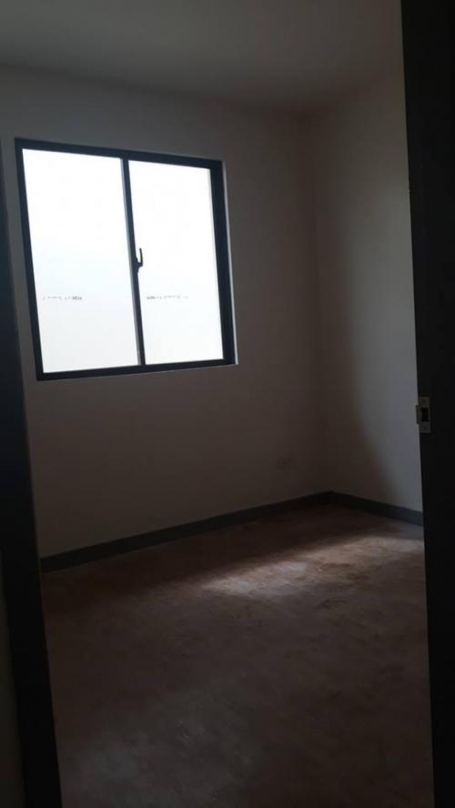 FOR SALE: Apartment / Condo / Townhouse Manila Metropolitan Area > Las Pinas 9