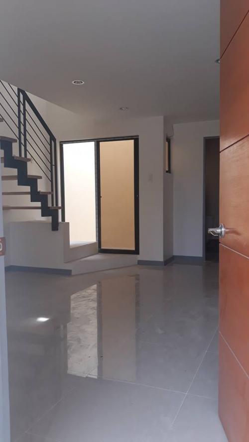FOR SALE: Apartment / Condo / Townhouse Manila Metropolitan Area > Las Pinas 2