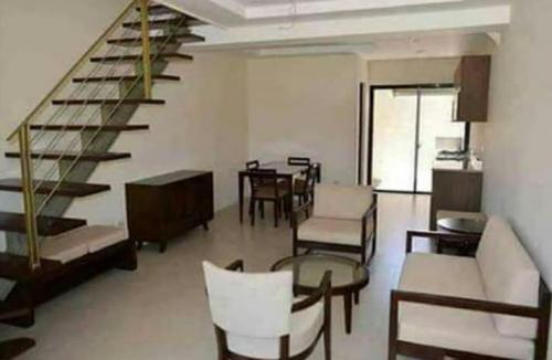 FOR SALE: Apartment / Condo / Townhouse Manila Metropolitan Area > Las Pinas 3