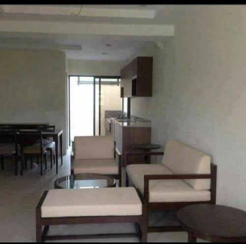 FOR SALE: Apartment / Condo / Townhouse Manila Metropolitan Area > Las Pinas 5