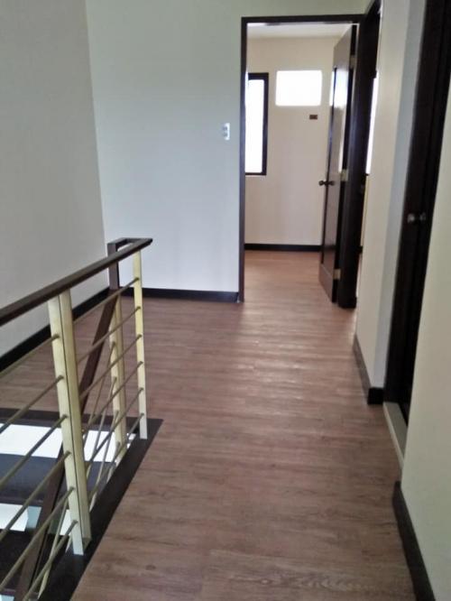 FOR SALE: Apartment / Condo / Townhouse Manila Metropolitan Area > Las Pinas 9