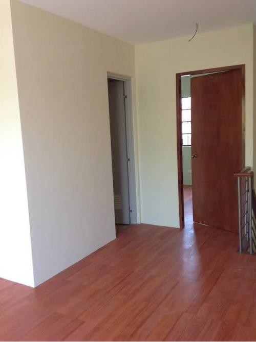 FOR SALE: Apartment / Condo / Townhouse Manila Metropolitan Area > Las Pinas 5