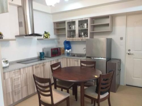 FOR RENT / LEASE: Apartment / Condo / Townhouse Cebu > Cebu City