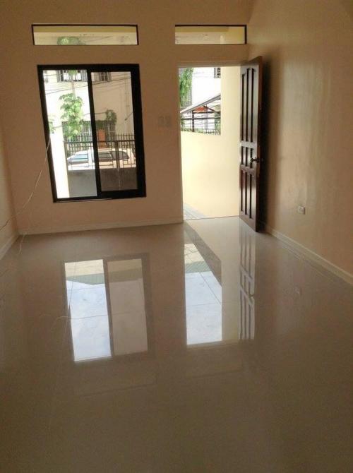 FOR SALE: Apartment / Condo / Townhouse Manila Metropolitan Area > Las Pinas 1