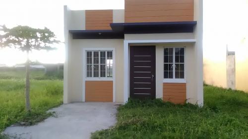 FOR SALE: House Laguna > Sta Rosa