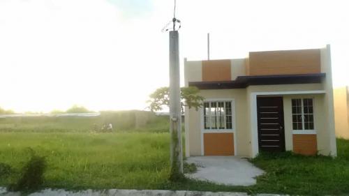 FOR SALE: House Laguna > Sta Rosa 1