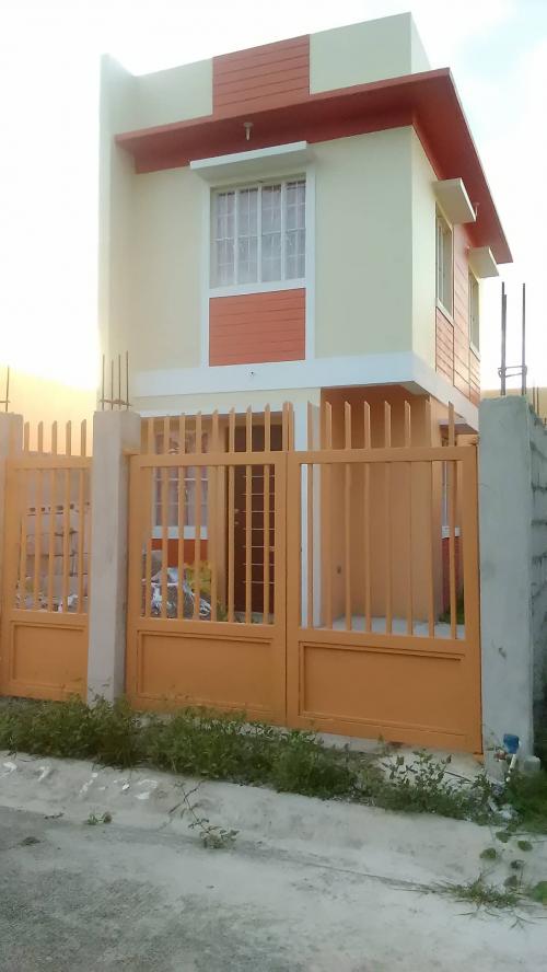 FOR SALE: House Laguna > Sta Rosa