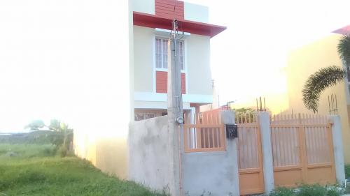 FOR SALE: House Laguna > Sta Rosa 1