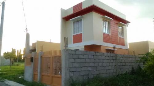 FOR SALE: House Laguna > Sta Rosa 2