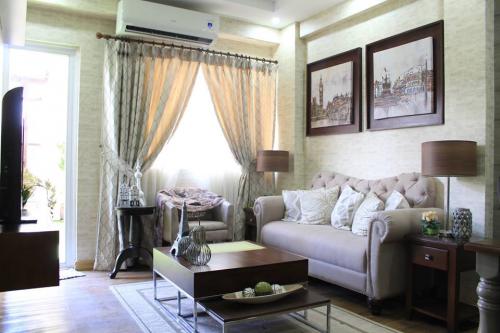 FOR SALE: Apartment / Condo / Townhouse Manila Metropolitan Area > Paranaque