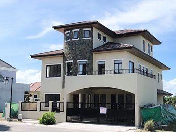 FOR SALE: House Manila Metropolitan Area > Las Pinas