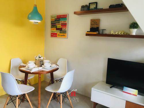 FOR SALE: House Rizal 7