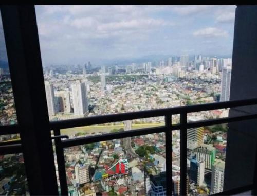 FOR SALE: Apartment / Condo / Townhouse Manila Metropolitan Area > Makati 9