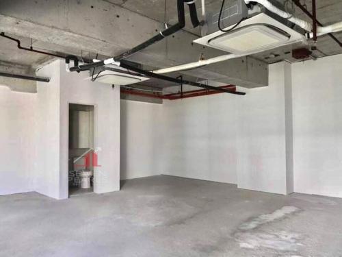 FOR SALE: Office / Commercial / Industrial Manila Metropolitan Area > Makati