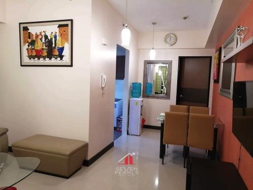 FOR SALE: Apartment / Condo / Townhouse Manila Metropolitan Area > Makati 7