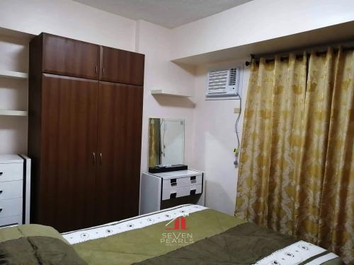 FOR SALE: Apartment / Condo / Townhouse Manila Metropolitan Area > Makati 8
