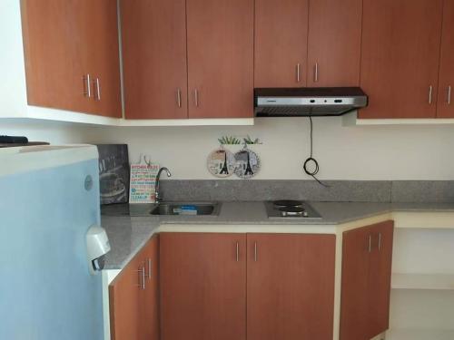 FOR SALE: Apartment / Condo / Townhouse Manila Metropolitan Area > Las Pinas 8