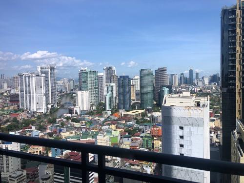 FOR SALE: Apartment / Condo / Townhouse Manila Metropolitan Area > Makati 9