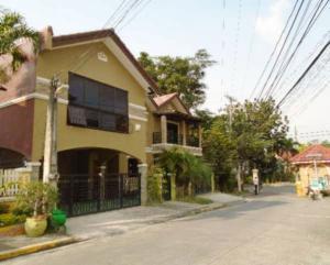 FOR SALE: House Cavite > Bacoor 1