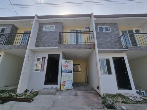 FOR SALE: House Cebu > Other areas