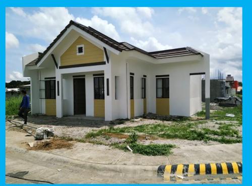 FOR SALE: House Laguna