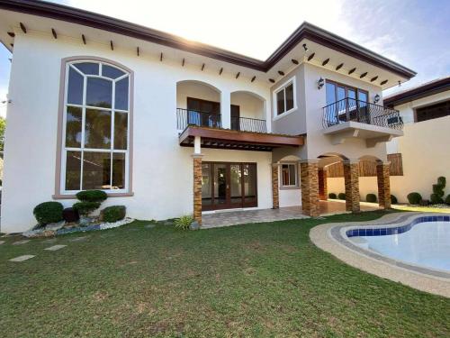 FOR SALE: House Manila Metropolitan Area > Paranaque