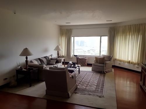 FOR SALE: Apartment / Condo / Townhouse Manila Metropolitan Area > Makati 1