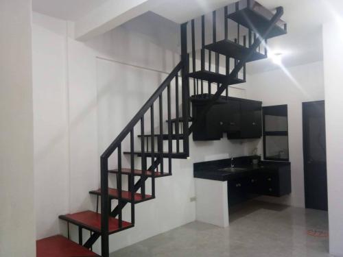 FOR SALE: Apartment / Condo / Townhouse Manila Metropolitan Area > Las Pinas 2