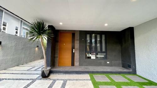 FOR SALE: Apartment / Condo / Townhouse Rizal > Taguig 3