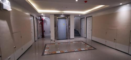 FOR SALE: Apartment / Condo / Townhouse Manila Metropolitan Area > Makati 1