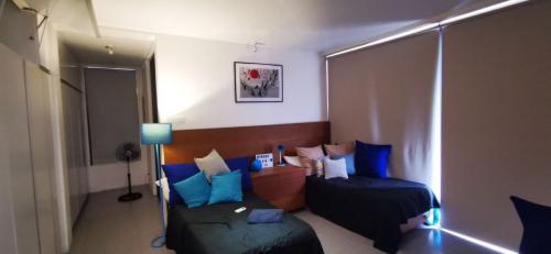 FOR SALE: House Rizal > Taguig 2