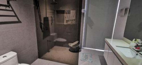 FOR SALE: House Rizal > Taguig 3