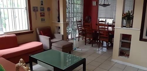 FOR RENT / LEASE: House Manila Metropolitan Area > Quezon 2