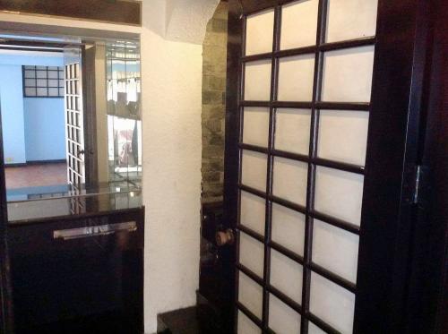 FOR RENT / LEASE: House Manila Metropolitan Area > Makati