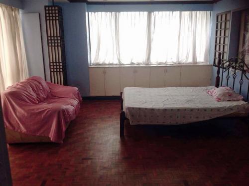 FOR RENT / LEASE: House Manila Metropolitan Area > Makati 9